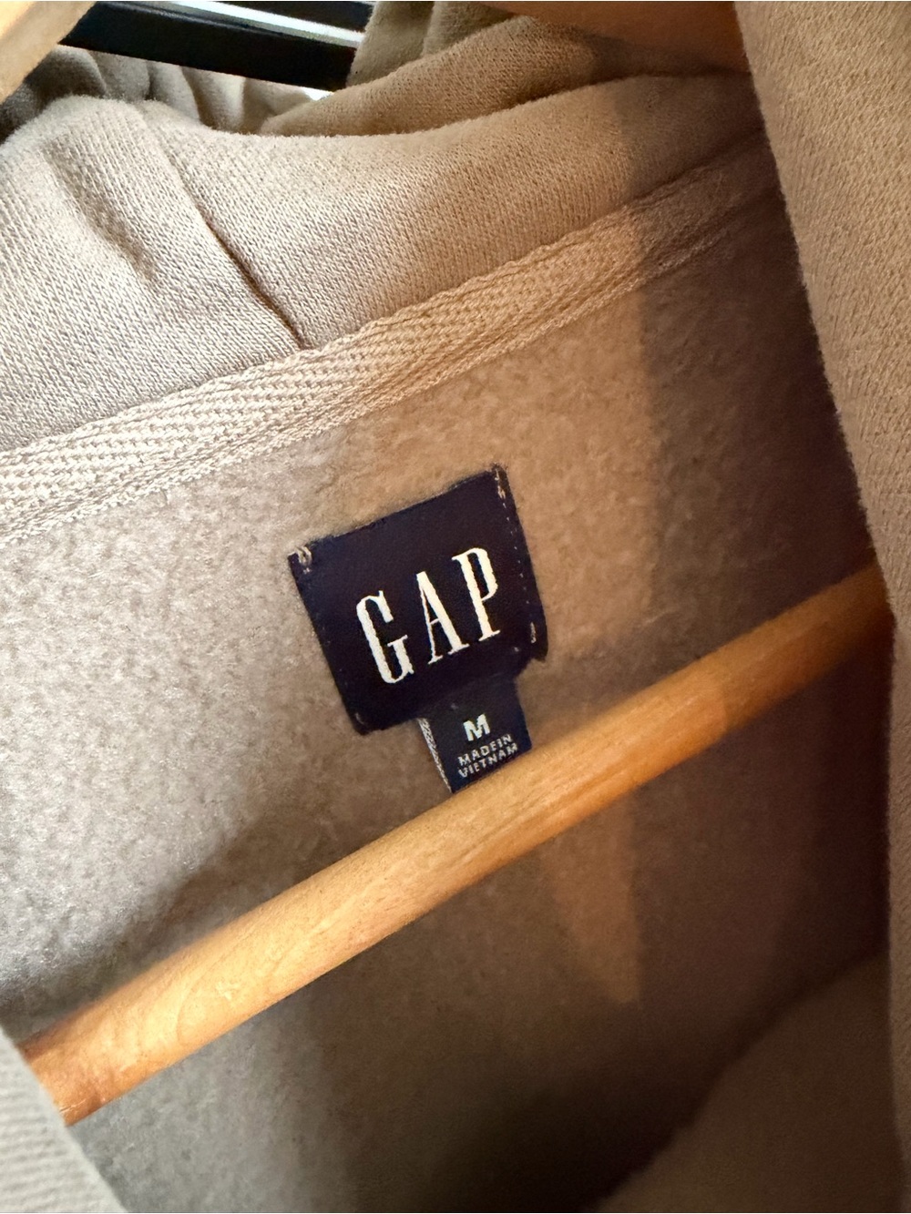 GAP Women's VintageSoft Taupe Cropped Hooded Sweatshirt with Cream Drawstrings - Picture 3 of 3